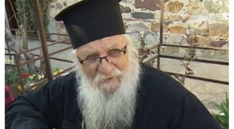 Десетки дариха храна за дома на отец Иван в Нови хан