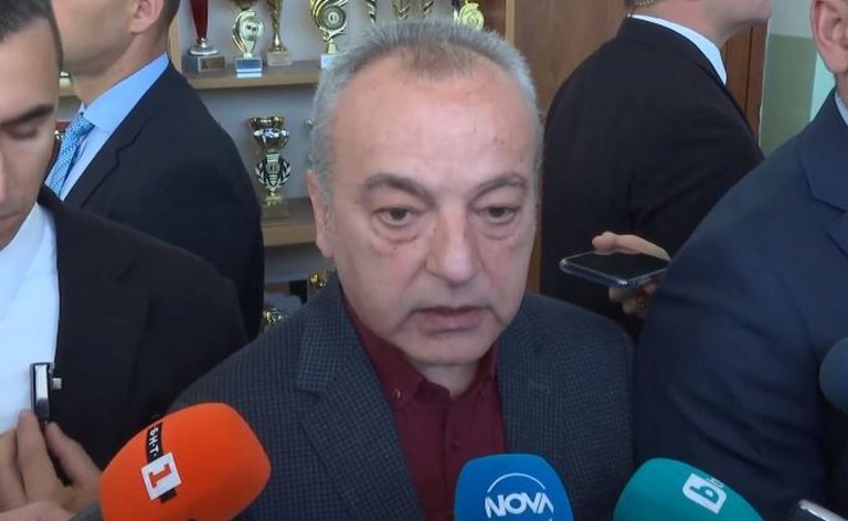 Гълъб Донев даде своя глас: Гласувах за това днес избирателите и избраните да са на една и съща страна (ВИДЕО)