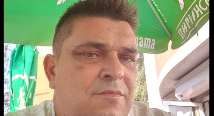 Баща, който се грижи сам за децата си, има нужда от скъпи инжекции за да не загуби краката си (СНИМКА)