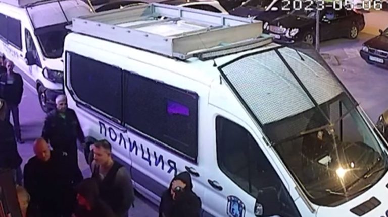 Полицията в Пловдив даде обяснение за „голите проверки“ в дискотека