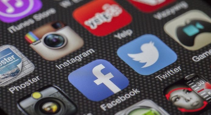 Технологичният напредък продължава: Тестваха новия смартфон на Хіаоmі