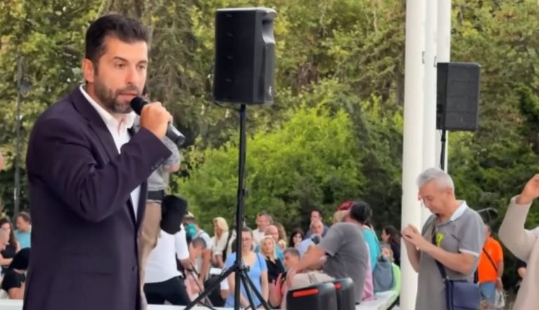 Борисова шега за брадата на Петков: Жени от ГЕРБ припаднаха
