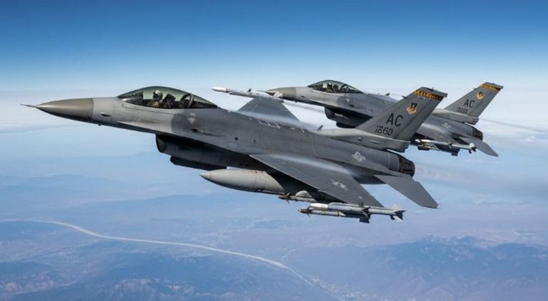 България отлага плащането на 361 млн. евро за F-16 и прехвърля тежестта към следващия бюджет