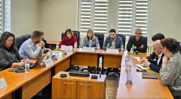 Зърнопроизводители и БАБХ обсъдиха вноса на слънчоглед с високи нива на пестициди