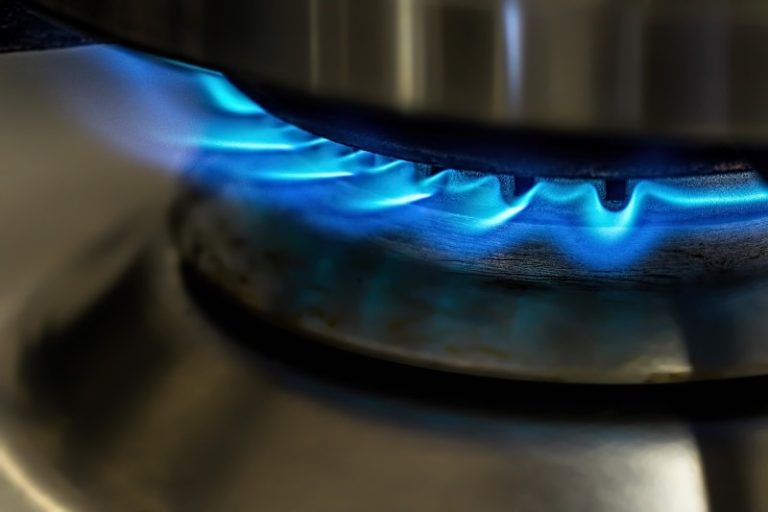 КЕВР утвърди цена на природния газ за май, България остава сред най-ниските в Европа