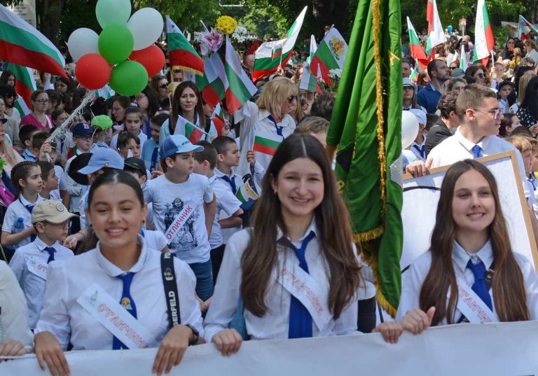 България отбелязва Деня на Кирил и Методий, азбуката, просветата и културата