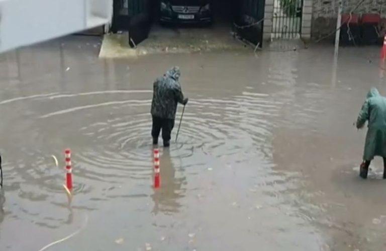 Фекални води и течаща питейна вода тормозят жителите на добричкия квартал „Балик“
