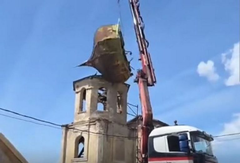 Купол на църква се срути по време на ремонт в Голема Раковица