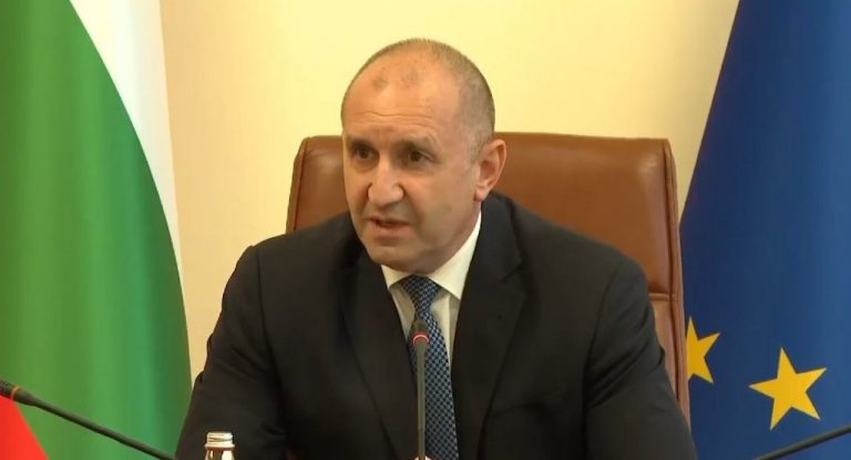Мавровски твърди, че заповедта за отстраняването му от БАБХ е без подпис и печат