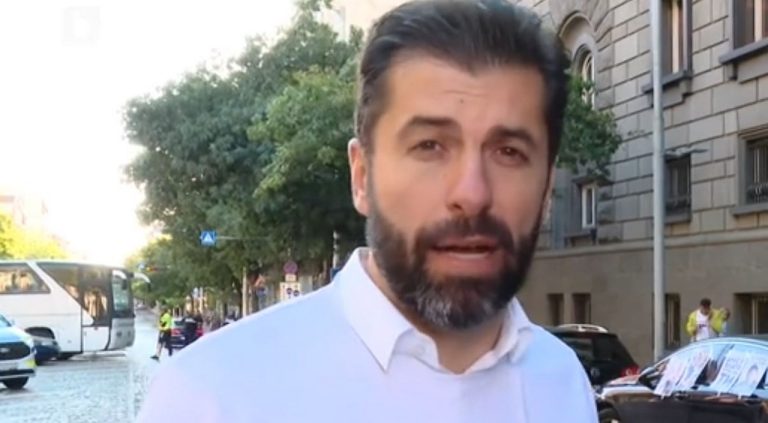 Кирил Петков обвини задкулисието, че продължава да влияе и днес