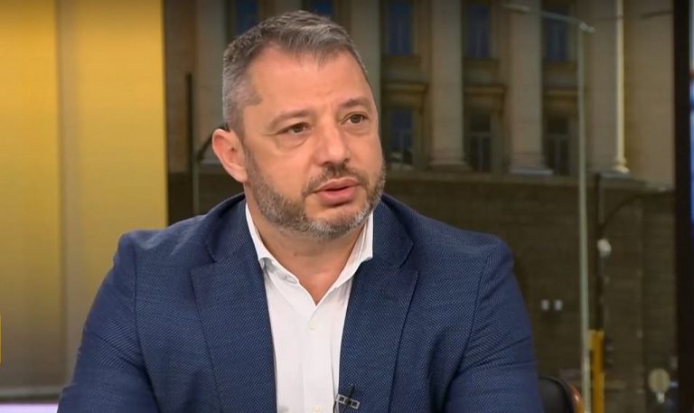 Делян Добрев се оттегля от активната политика след близо 20 години в ГЕРБ