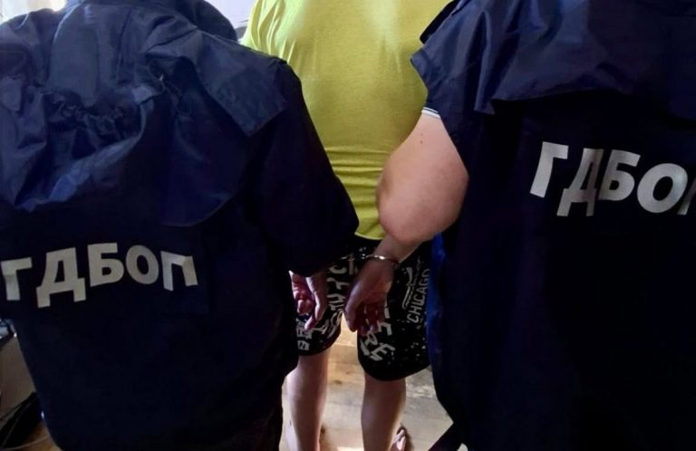 ГДБОП арестува мъж в Габрово по подозрение в разпространение на детска порнография