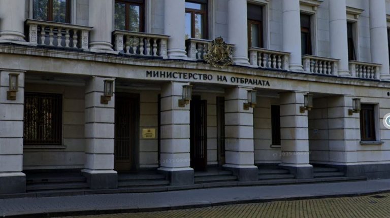 МО предупреждава за засилен трафик на военна техника от Франция и Полша към полигон „Ново село“
