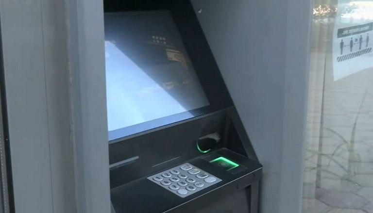Двама задържани за опит за обир на банкомат във Вълчедръм