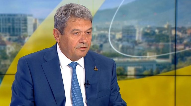 Иван Лалов: Решението за чужди войски у нас е в ръцете на парламента