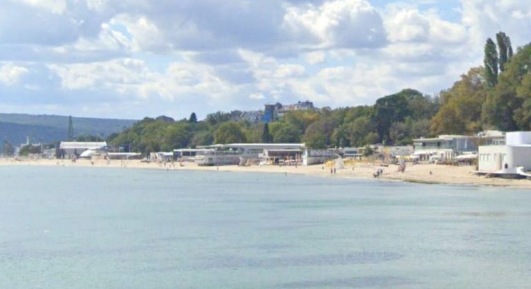 Слънчево и горещо време в събота, морски бриз по Черноморието