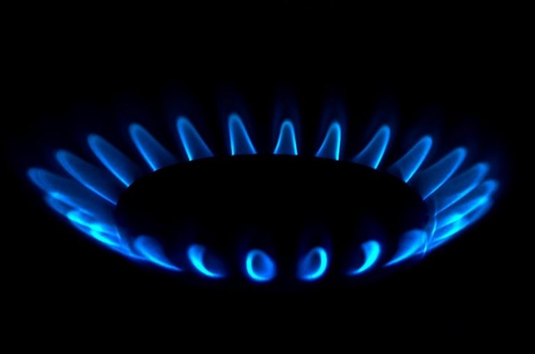 КЕВР утвърди цена на природния газ за август с ръст от 4,5% заради нов източник на доставка