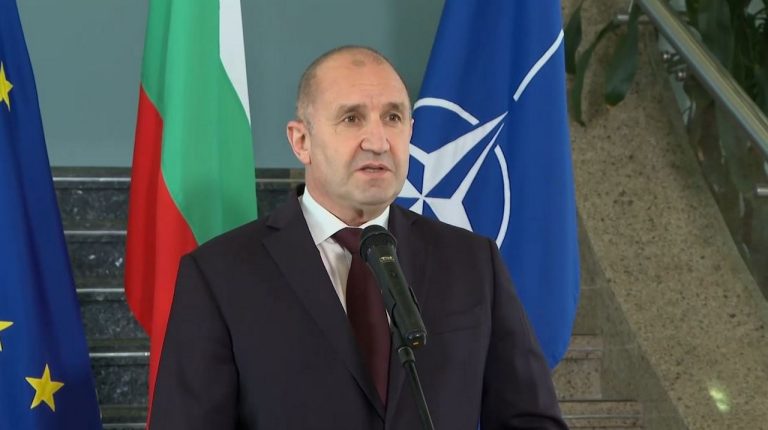Румен Радев: България няма да участва в коалиции за военна помощ за Украйна