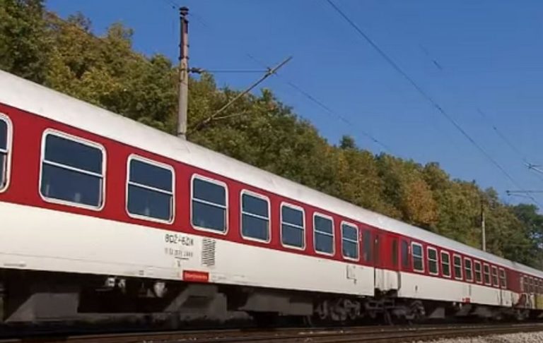 59-годишен кондуктор на БДЖ рани пътничка след спор във влак