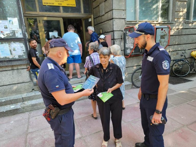 Полицията в Нови пазар предупреждава пенсионери за телефонни измами и кражби