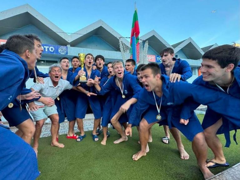 „Комодор“ спечели приза „Отбор на Варна“ за юни след титлата при U18