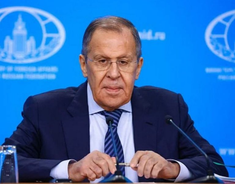 Лавров: Радев дойде на власт с обещание да защитава националните интереси, но някои политици се поддават на натиск