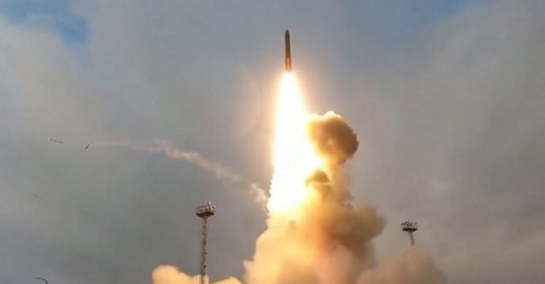 Северна Корея изстреля нова ракета дни преди ученията на САЩ и Южна Корея