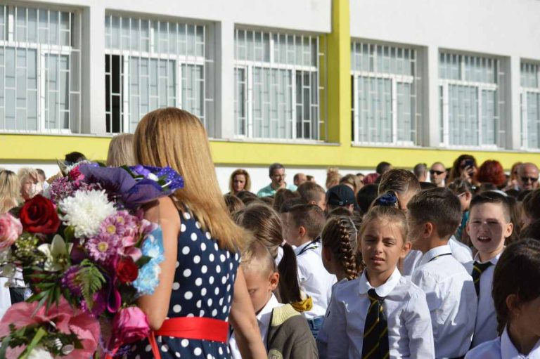 VII СУ „Найден Геров“ във Варна призовава за дарения вместо цветя на първия учебен ден