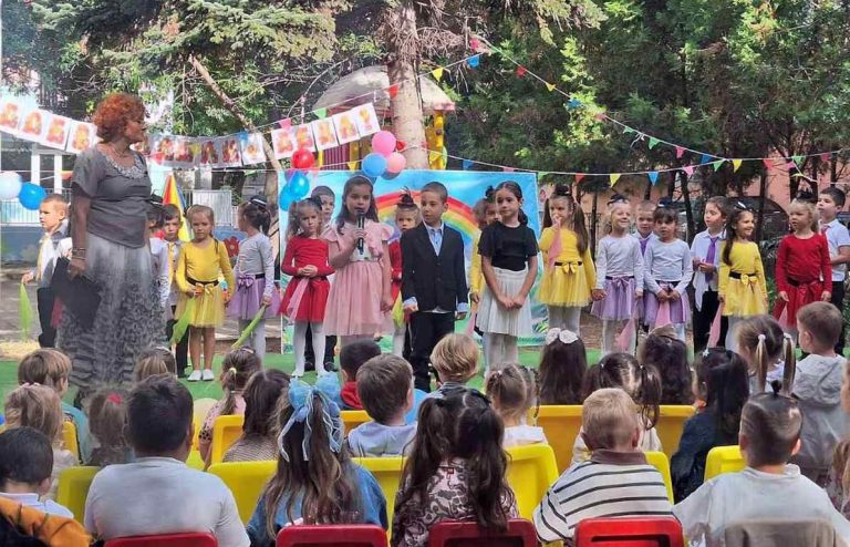 Варна посрещна учебната година с обновени училища и нови специалности