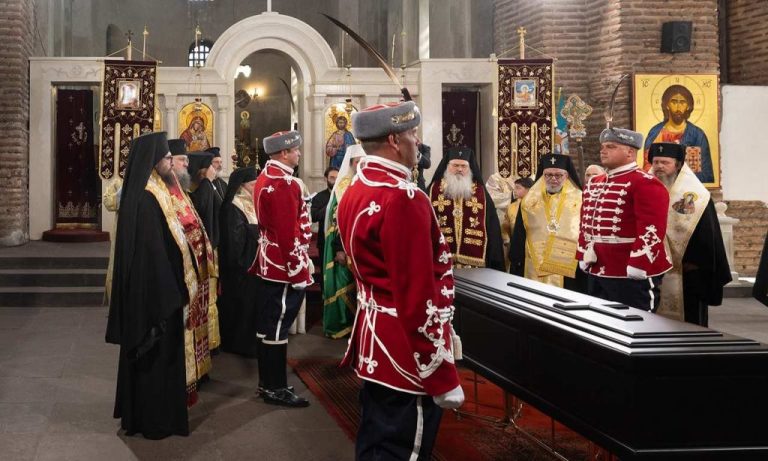 1012 години от смъртта на цар Самуил, чиито останки бяха положени в „Света София“