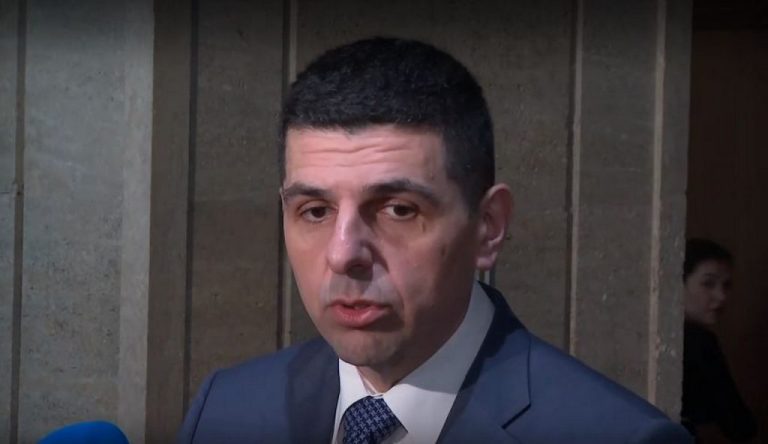 Ивайло Мирчев предупреди за риск за корабоплаването в българската икономическа зона
