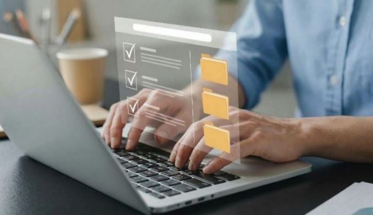 Обединяването на PDF онлайн улеснява подаването на документи