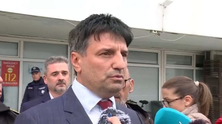 Гранична полиция спаси екипажите на два кораба след взривове и атака с дронове в Черно море