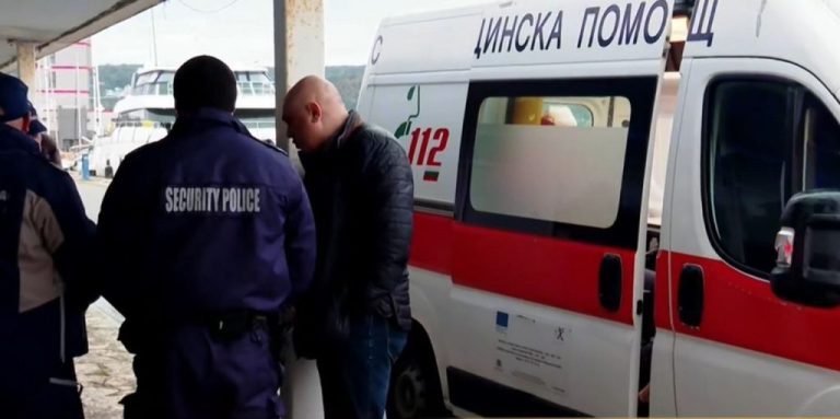 Спасеният екипаж на „Челси 3“ пристигна във Варна след атака с дронове