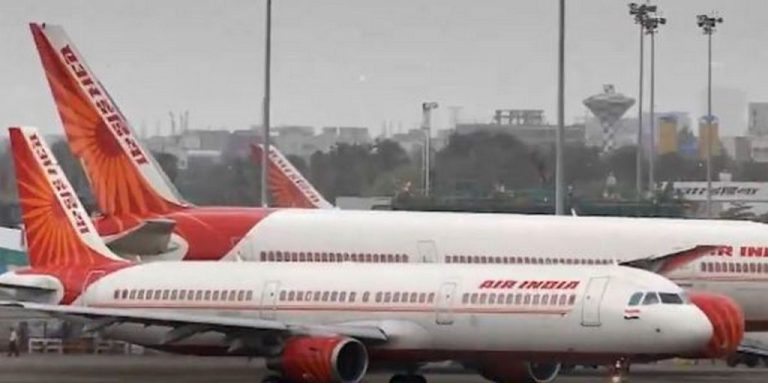 Полет на Air India кацна в Джайпур след сигнал за отвличане, възможна пилотска грешка
